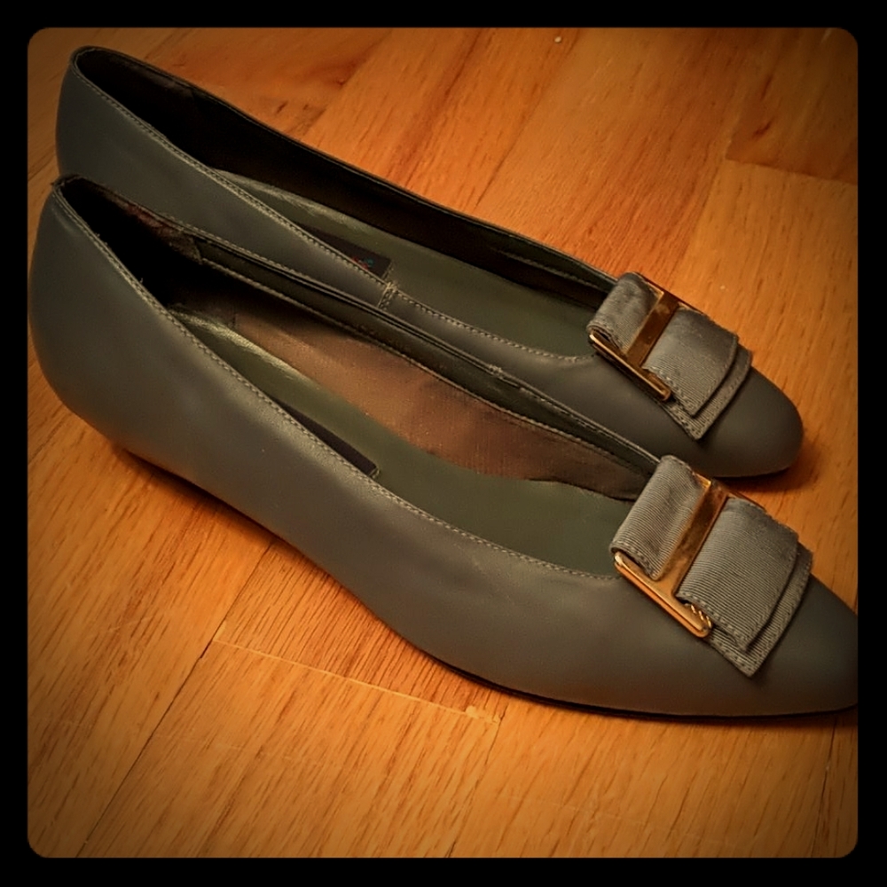 VINTAGE Jordache Heels